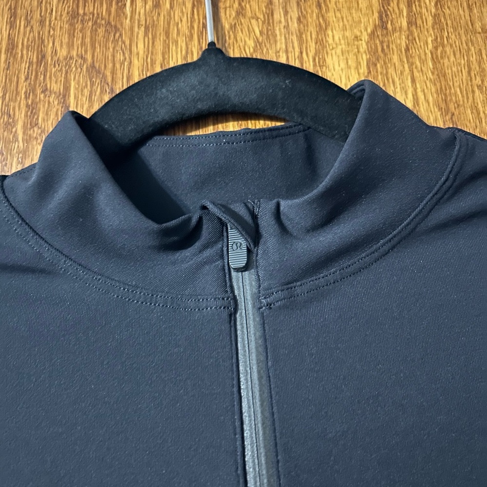 Lululemon half zip - Picture 3 of 4